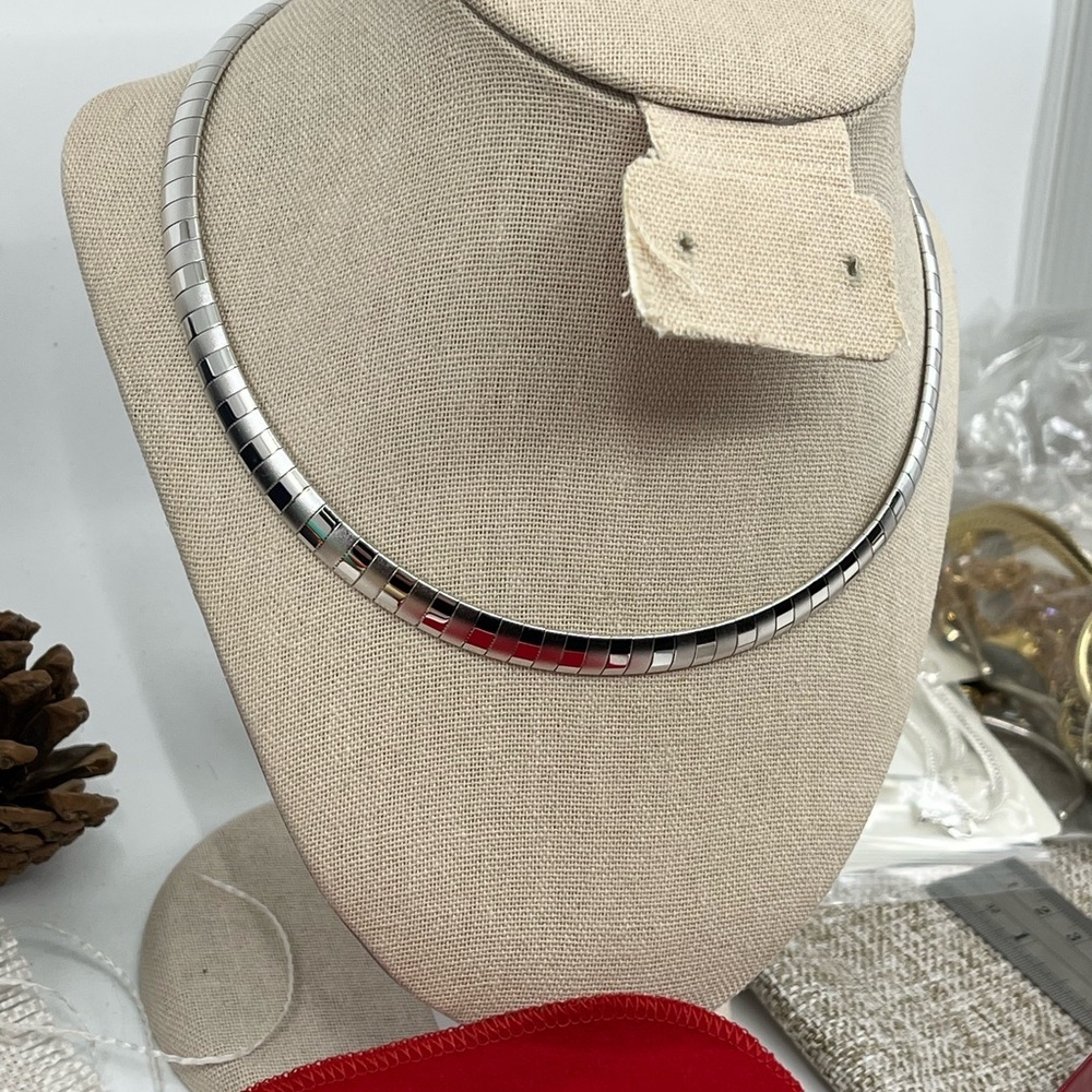 Vintage Kenneth Jay Lane Rhodium-Plated Omega Necklace with Original Box & Pouch - Picture 7 of 17